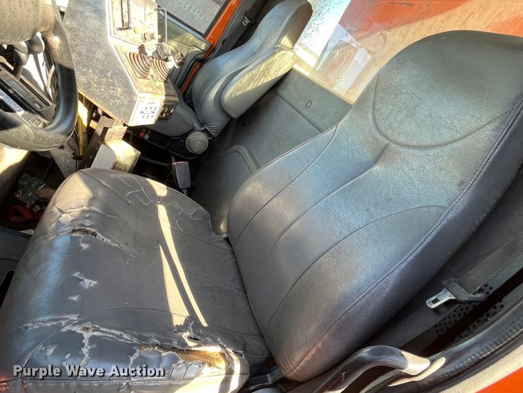 image for item DC6201 2007 International 7600  dump truck