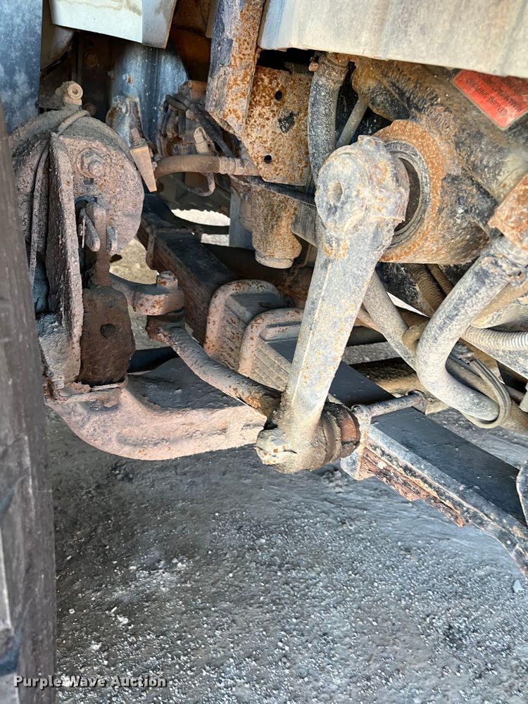 image for item DC6201 2007 International 7600  dump truck