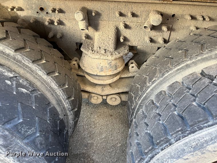 image for item DC6201 2007 International 7600  dump truck