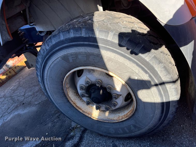 image for item DC6201 2007 International 7600  dump truck