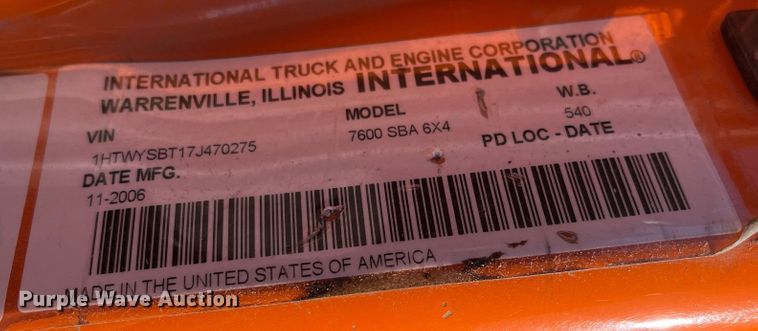 image for item DC6201 2007 International 7600  dump truck