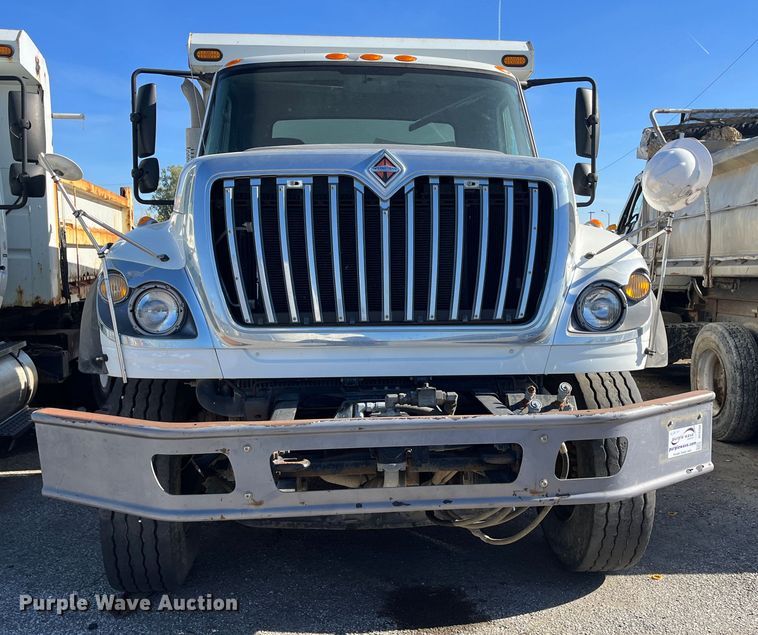 image for item DC6202 2012 International WorkStar 7500  dump truck