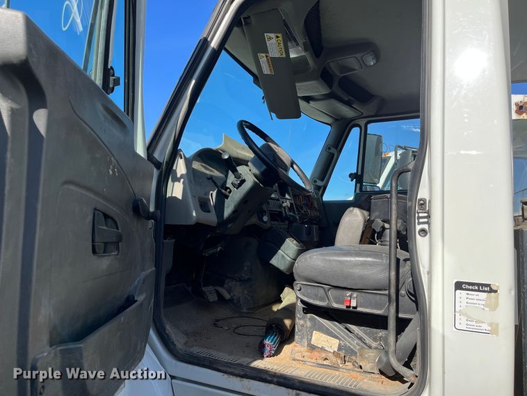 image for item DC6202 2012 International WorkStar 7500  dump truck