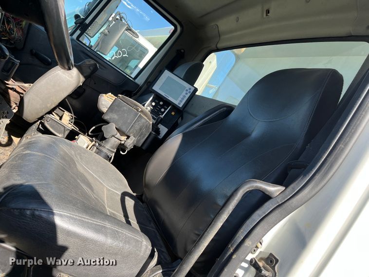 image for item DC6202 2012 International WorkStar 7500  dump truck