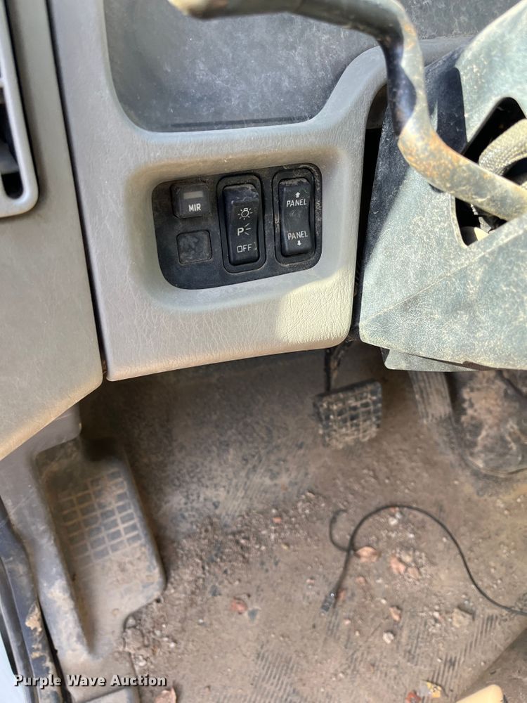 image for item DC6202 2012 International WorkStar 7500  dump truck