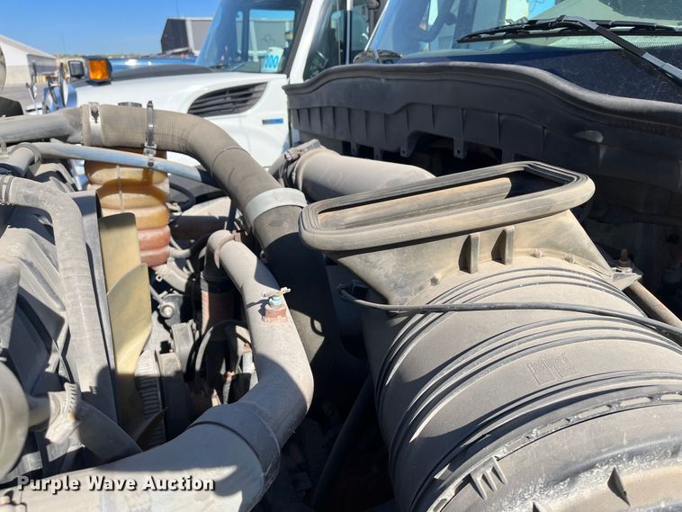 image for item DC6202 2012 International WorkStar 7500  dump truck