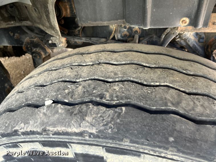 image for item DC6202 2012 International WorkStar 7500  dump truck