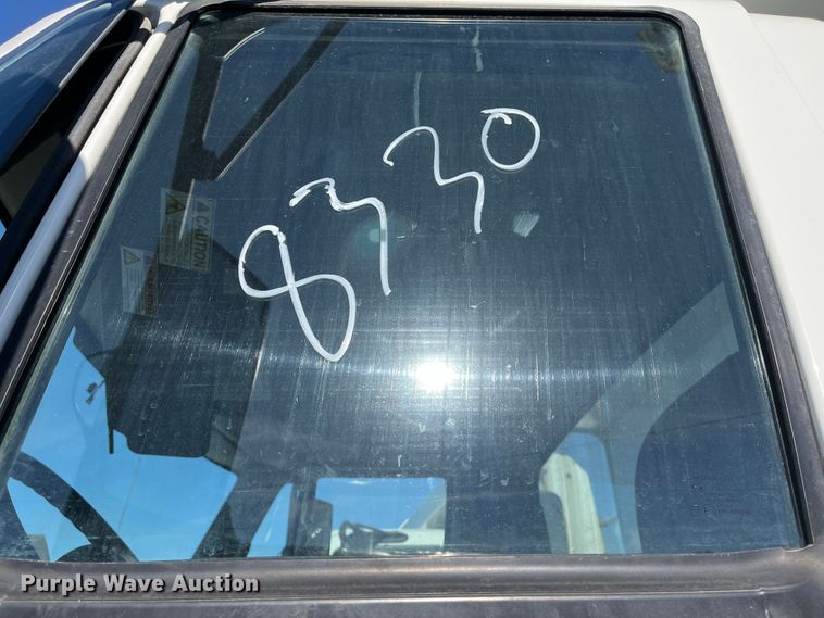 image for item DC6202 2012 International WorkStar 7500  dump truck