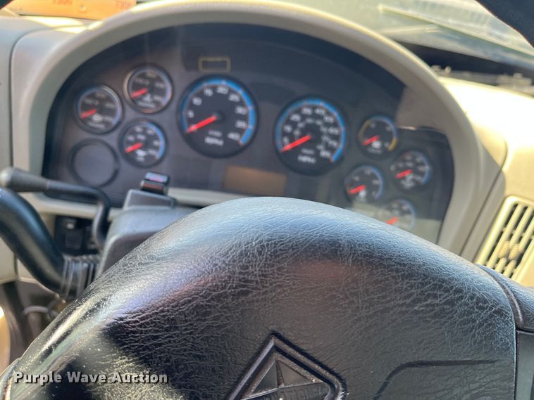 image for item DC6203 2013 International WorkStar 7500  dump truck