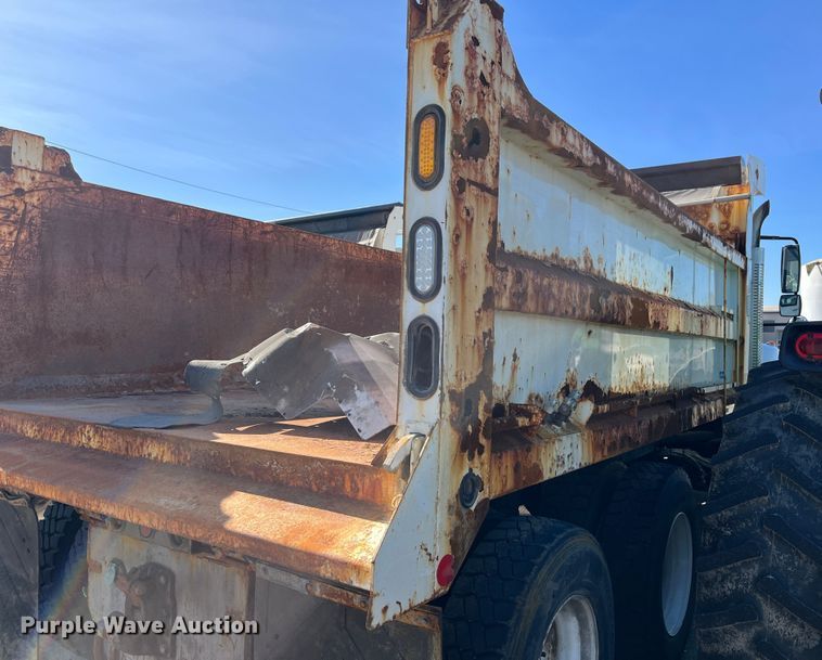 image for item DC6203 2013 International WorkStar 7500  dump truck