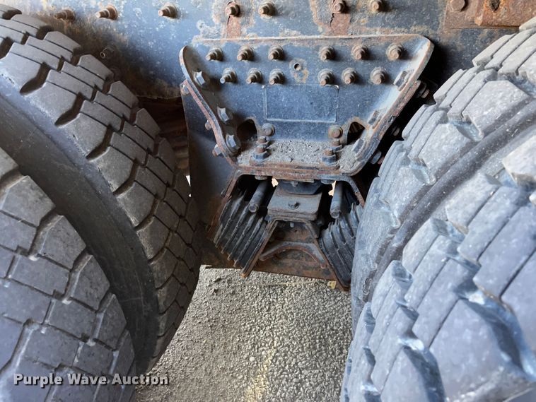 image for item DC6203 2013 International WorkStar 7500  dump truck