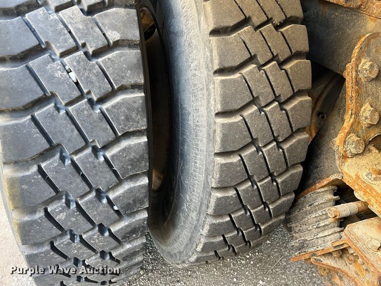 image for item DC6203 2013 International WorkStar 7500  dump truck