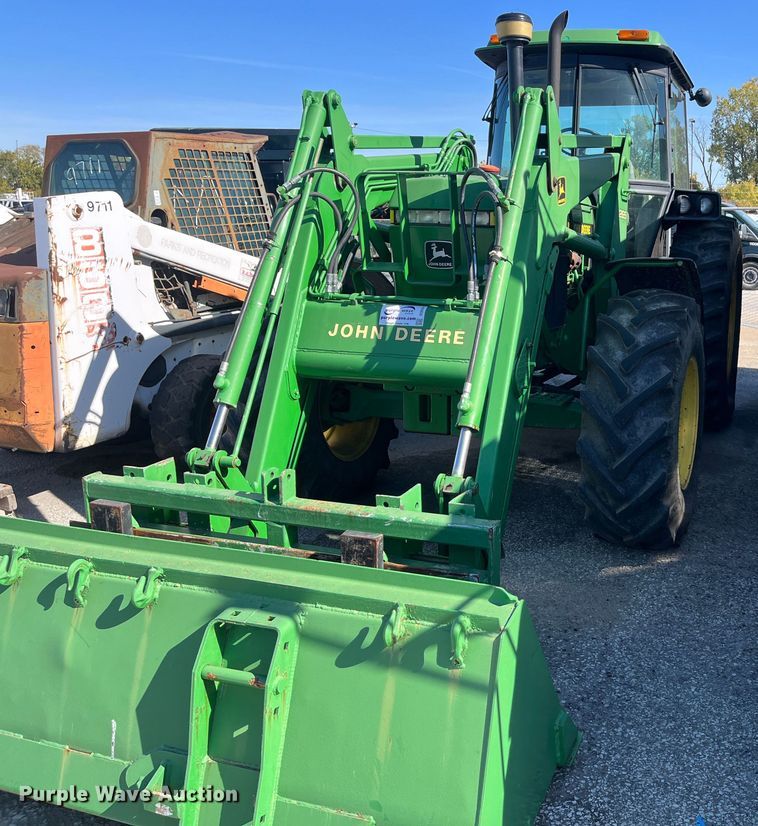 image for item DC6204 1991 John Deere 3155  MFWD tractor