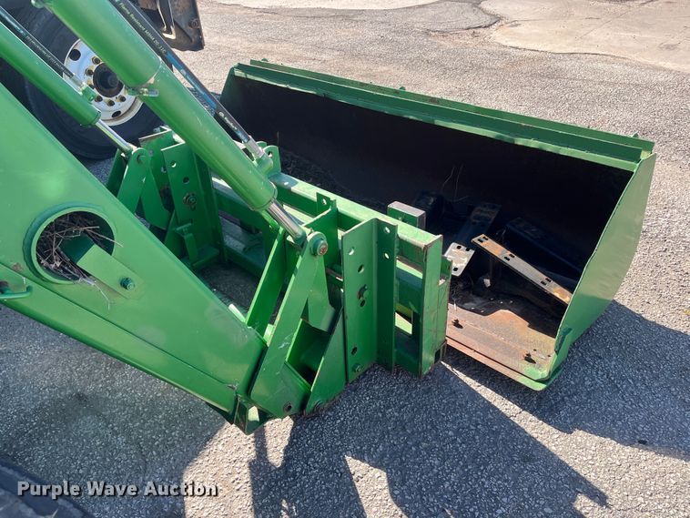 image for item DC6204 1991 John Deere 3155  MFWD tractor