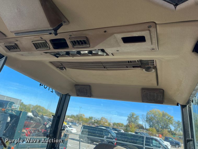 image for item DC6204 1991 John Deere 3155  MFWD tractor