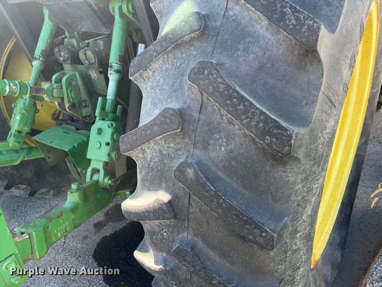 image for item DC6204 1991 John Deere 3155  MFWD tractor