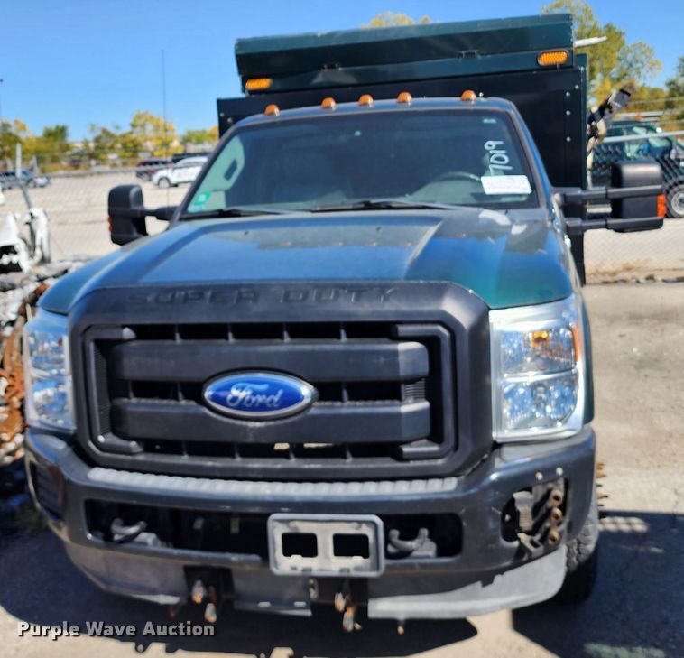 image for item DC6206 2011 Ford F350 Super Duty XL  dump bed pickup truck