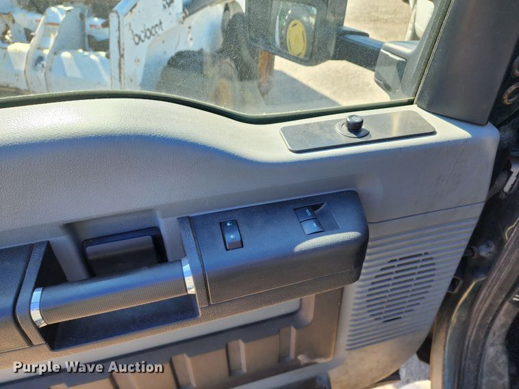 image for item DC6206 2011 Ford F350 Super Duty XL  dump bed pickup truck