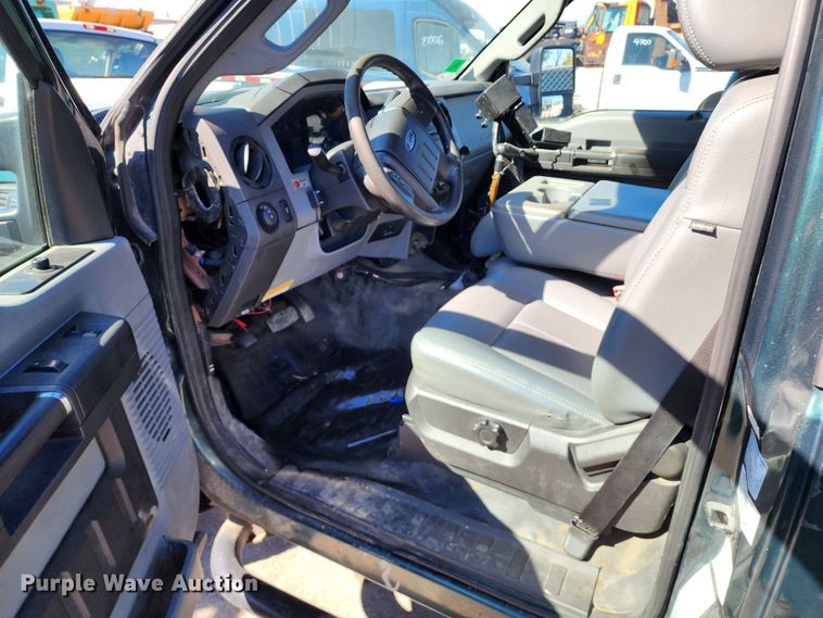 image for item DC6206 2011 Ford F350 Super Duty XL  dump bed pickup truck