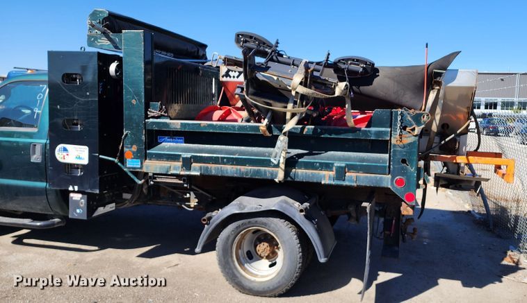 image for item DC6206 2011 Ford F350 Super Duty XL  dump bed pickup truck