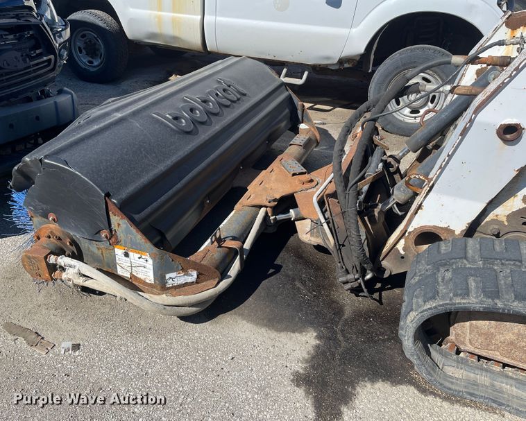 image for item DC6208 2006 Bobcat T300  tracked skid steer loader