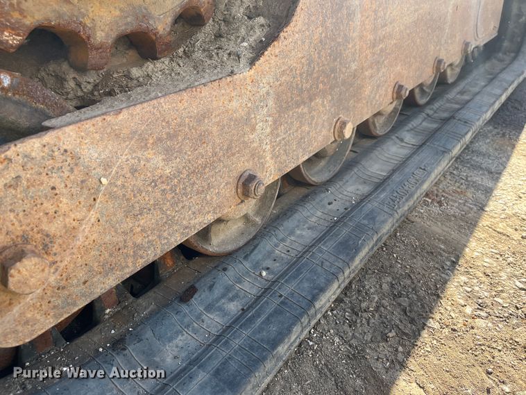 image for item DC6208 2006 Bobcat T300  tracked skid steer loader