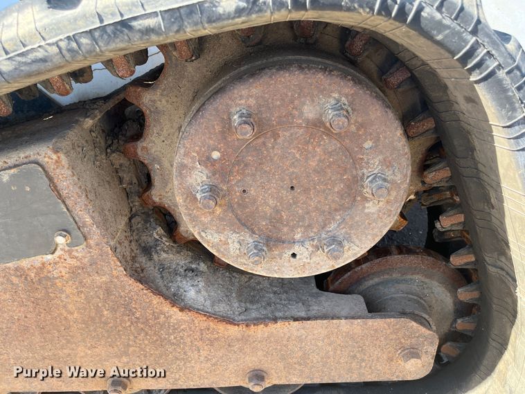 image for item DC6208 2006 Bobcat T300  tracked skid steer loader