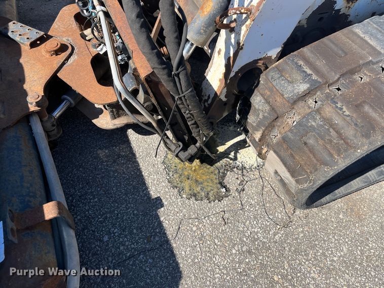 image for item DC6208 2006 Bobcat T300  tracked skid steer loader