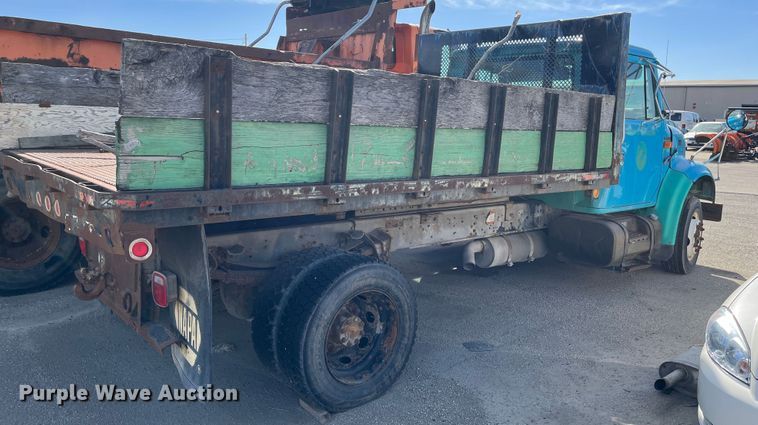 image for item DC6212 2000 International 4700  dump truck