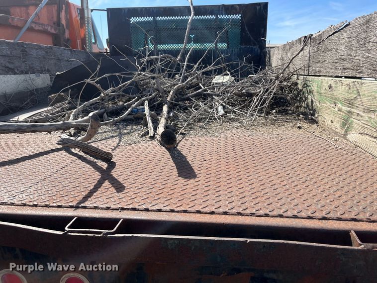 image for item DC6212 2000 International 4700  dump truck