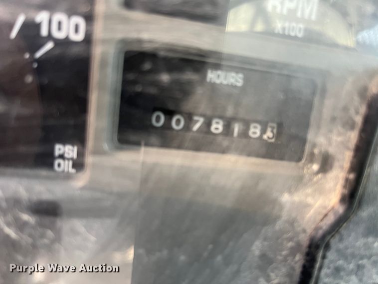 image for item DC6212 2000 International 4700  dump truck