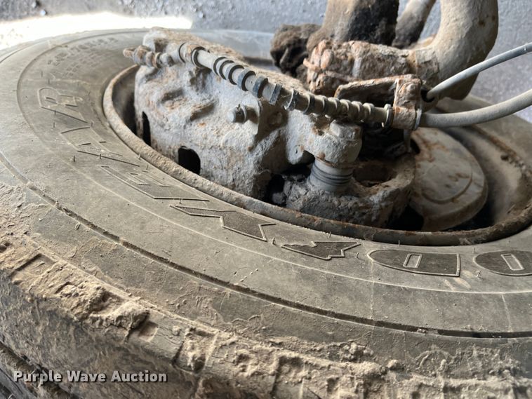 image for item DC6212 2000 International 4700  dump truck