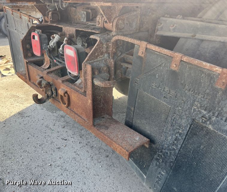 image for item DC6213 2009 International WorkStar 7400  dump truck