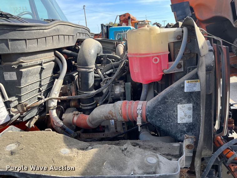 image for item DC6213 2009 International WorkStar 7400  dump truck