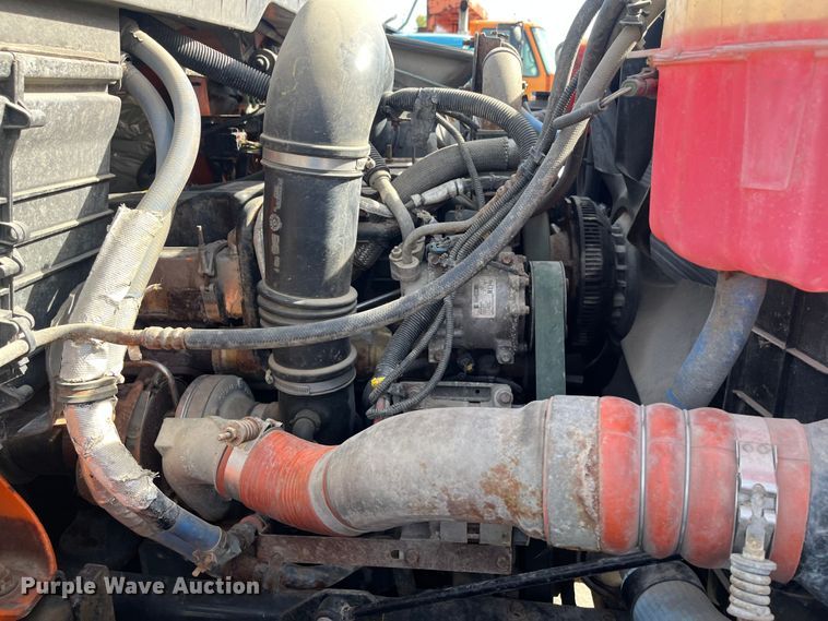 image for item DC6213 2009 International WorkStar 7400  dump truck