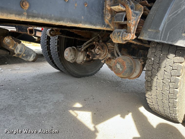 image for item DC6213 2009 International WorkStar 7400  dump truck