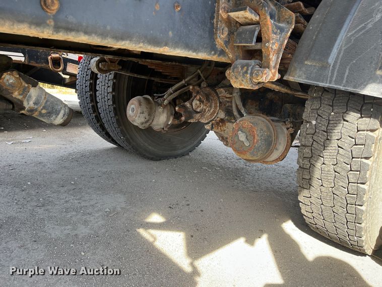 image for item DC6213 2009 International WorkStar 7400  dump truck