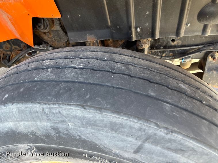 image for item DC6213 2009 International WorkStar 7400  dump truck