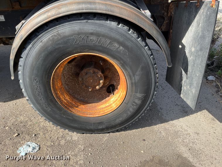 image for item DC6213 2009 International WorkStar 7400  dump truck