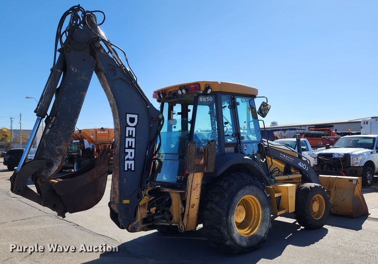 image for item DC6214 2012 John Deere 410J  backhoe