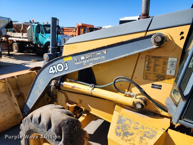 image for item DC6214 2012 John Deere 410J  backhoe