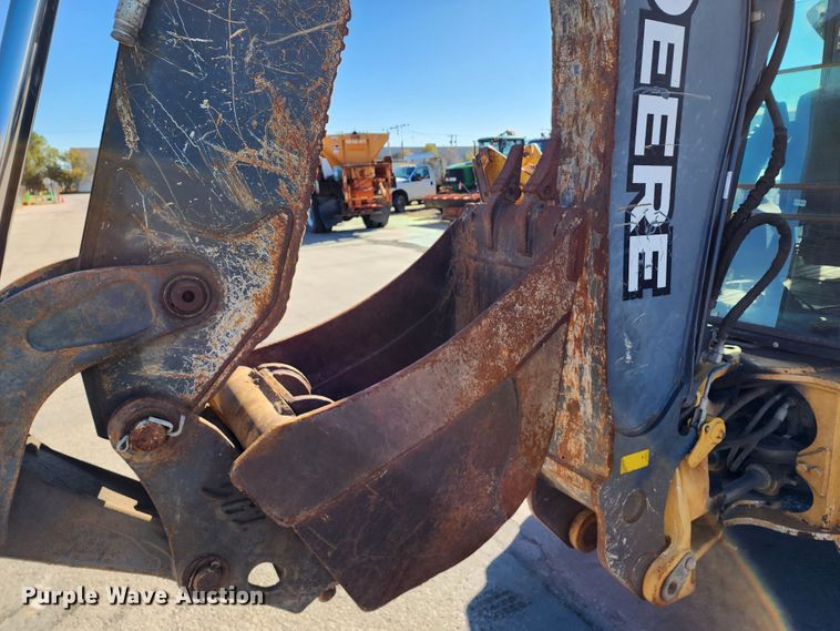 image for item DC6214 2012 John Deere 410J  backhoe