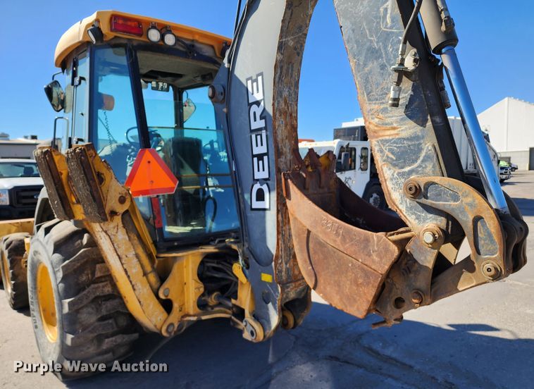 image for item DC6214 2012 John Deere 410J  backhoe