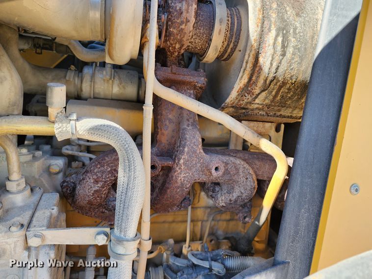 image for item DC6214 2012 John Deere 410J  backhoe