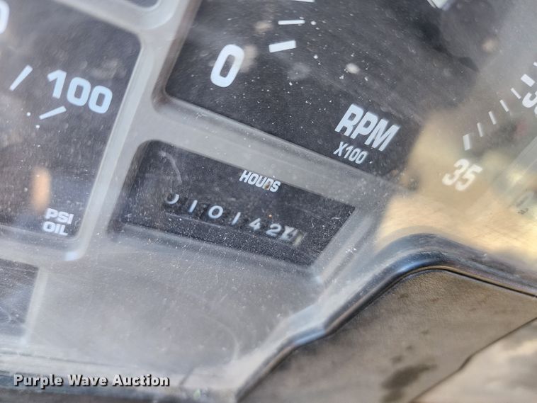 image for item DC6216 2002 International 4700  flatbed truck