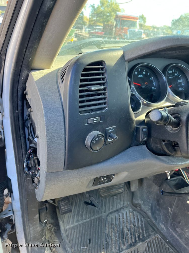 image for item DC6217 2009 Chevrolet Silverado 3500HD  pickup truck