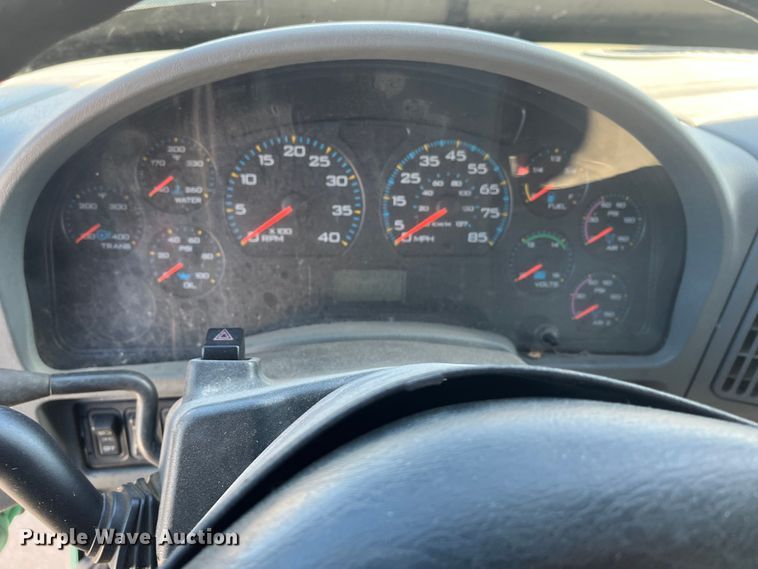 image for item DC6218 2007 International 7300  dump truck