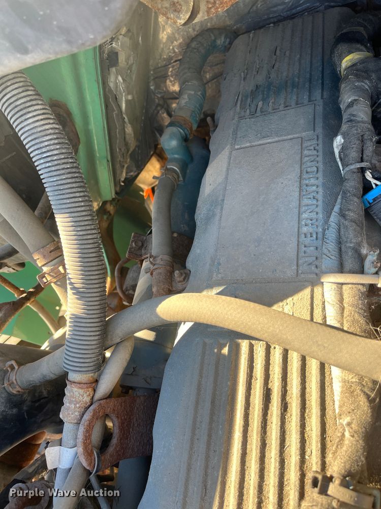 image for item DC6218 2007 International 7300  dump truck