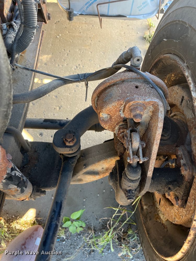 image for item DC6218 2007 International 7300  dump truck