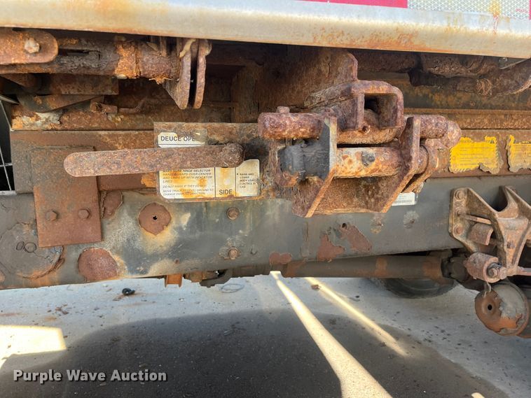 image for item DC6218 2007 International 7300  dump truck